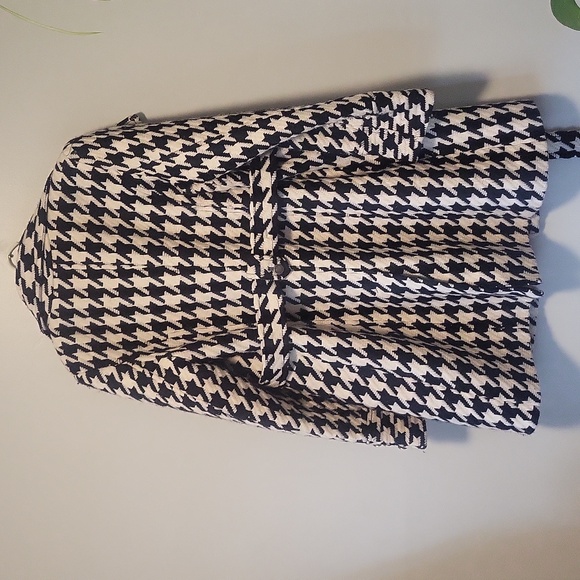 New York & Co winter jacket size 8 - Picture 4 of 4